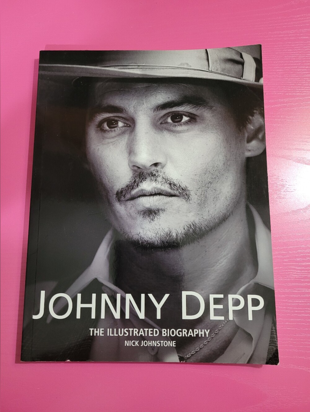 Johnny Depp The Illustrated Biography Nick Johnstone (1795)